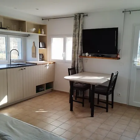 Guest house Le Domaine Des Terres Blanches *